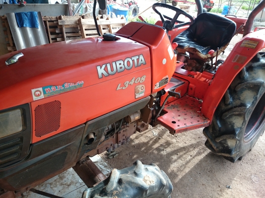 ขายคูโบต้า L 34 พร้อมอุปกร์ผานโรตารี่ ชั่วโมงการทำงาน ไม่ถึง 2000 ชั่วโมง