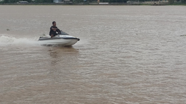 ปลาโอ ขายถูกๆ (มีถอยหลัง) ปลาโอ ขายถูกๆ (มีถอยหลัง)