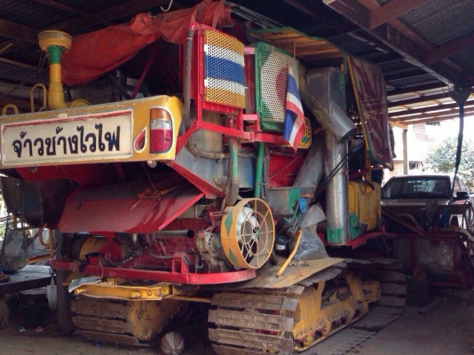 ขายรถเกี่ยวข้าว เกษตรพัฒนา + หางปลา10ล้อเพลาเดียวฟูโซ่