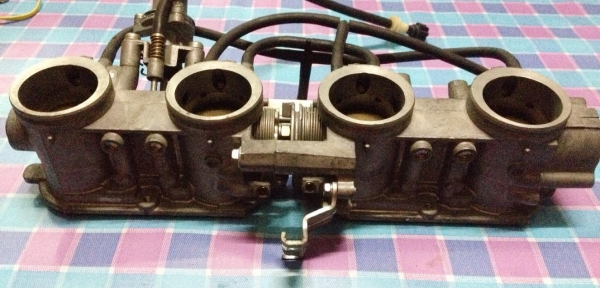 **ขาย**หัวฉีด Blackbird Honda 1100xx สภาพดี(เก่าญี่ปุ่น) 5,500 บาท