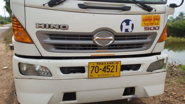 ขายรถบรรทุก 10 ล้อ 2 เพลา ราคา 1,750,000 บาท ติดต่อ ปิ่น โทร 081-917-6906