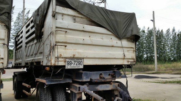 ขายด่วนครับ ลูกพ่วง สามมิตร 2 คานดั้ม สวยมากครับ หน้าใช้เอกสารพร้อมโอน มี 3 คันครัน