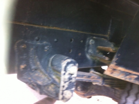 รถอีซูซุ 6 ล้อดั้ม 150 แรงม้า. ปี 48 ( รถวิ่ง 7x,xxx กม. ) สนใจติดต่อ 081 - 6079515 รถอีซูซุ 6 ล้อดั้ม 150 แรงม้า. ปี 48 ( รถวิ่ง 7x,xxx กม. ) สนใจติดต่อ 081 - 6079515