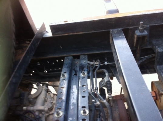 รถอีซูซุ 6 ล้อดั้ม 150 แรงม้า. ปี 48 ( รถวิ่ง 7x,xxx กม. ) สนใจติดต่อ 081 - 6079515 รถอีซูซุ 6 ล้อดั้ม 150 แรงม้า. ปี 48 ( รถวิ่ง 7x,xxx กม. ) สนใจติดต่อ 081 - 6079515