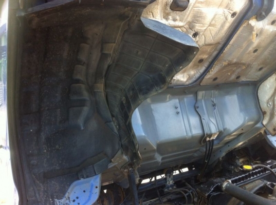 รถอีซูซุ 6 ล้อดั้ม 150 แรงม้า. ปี 48 ( รถวิ่ง 7x,xxx กม. ) สนใจติดต่อ 081 - 6079515 รถอีซูซุ 6 ล้อดั้ม 150 แรงม้า. ปี 48 ( รถวิ่ง 7x,xxx กม. ) สนใจติดต่อ 081 - 6079515