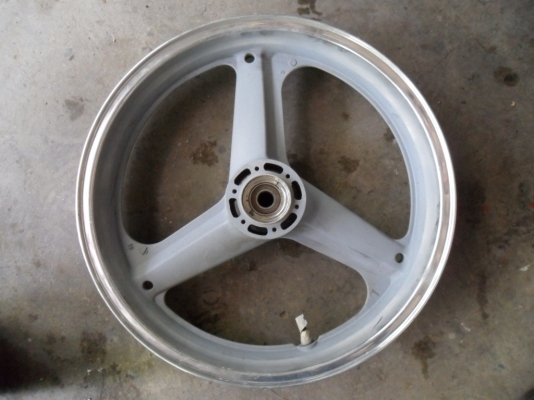 ขายล้อ CB400 หลายวง ขายล้อ CB400 หลายวง