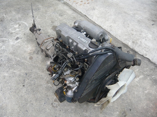 ขายเครื่องยนต์ดีเซลขับหลังนิสสันพร้อมเกียร์ 12550 บาท