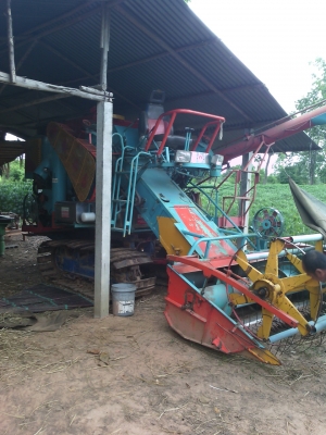 ขายรถเกี่ยวข้าวเกษตรพัฒนา