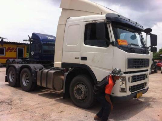 ต้องการขายรถวอร์โว่FM12เครื่อง380แรงม้าปี47วิ่งน้อย5แสนโลสภาพพร้อมใช้งานได้เลยสนใจติดต่อด่วน