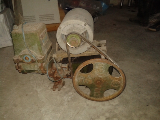 ปั๊มน้ำมือ2