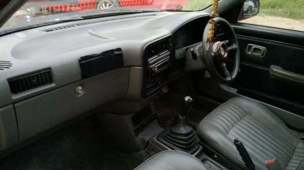 ขาย Nissan NV พร้อมใช้งาน