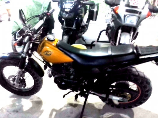 yamaha tw 200 cc ปี2000สดๆจากกรุงโตเกียว หาใช้อยู่สภาพสดครบสมราคาแน่นอนครับ