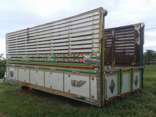 กระบะอลูมิเนียม สวยครับ กระบะอลูมิเนียม สวยครับ