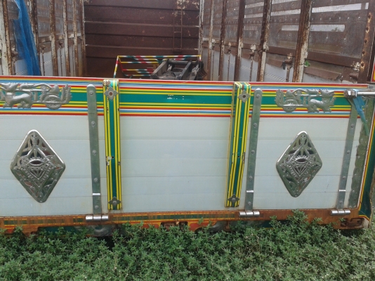 กระบะอลูมิเนียม สวยครับ กระบะอลูมิเนียม สวยครับ