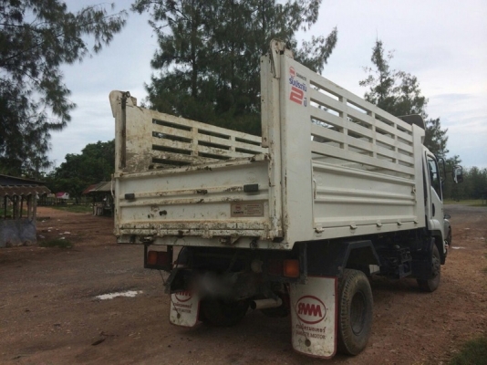 รถอีซูซุ 6 ล้อดั้ม 210 แรงม้า. ปี 56 ( รถวิ่ง 2x,xxx กม. ) สนใจติดต่อ 081 - 6079515 รถอีซูซุ 6 ล้อดั้ม 210 แรงม้า. ปี 56 ( รถวิ่ง 2x,xxx กม. ) สนใจติดต่อ 081 - 6079515