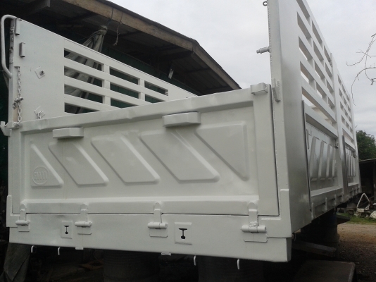 กระบะสามมิตรแบบสวย ๆ มาแล้วครับ