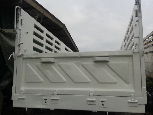 กระบะสามมิตรแบบสวย ๆ มาแล้วครับ