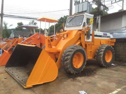 ขาย รถตัก KOMATSU 510 มีหลายคันให้เลือก  มีรถจัดส่งให้ถึงที่  เก่่านอก  สอบถามได้   089-8531812   053-795101  053-795102