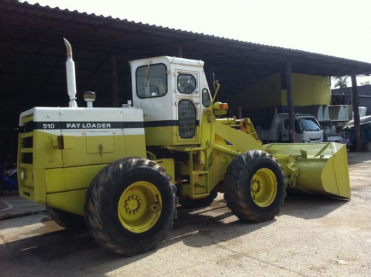 ขาย รถตัก KOMATSU 510 มีหลายคันให้เลือก  มีรถจัดส่งให้ถึงที่  เก่่านอก  สอบถามได้   089-8531812   053-795101  053-795102