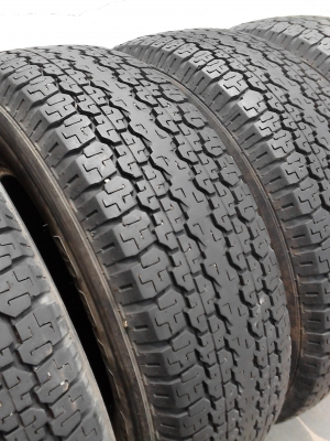 245/70R16 BRIDGE STONE DUELER H/T 689 มี 4 เส้น ( ยางพ่อค้าตลาดนัดฝากขาย ) โทร.081-427-3941