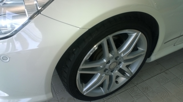 ขายดาวน์...BENE...E200 ปี2013สปอร์ท 2ประตู 7 AT หลังคาสลูป...รถ 1 ปี ใช้แค่20000 กม. รถสวยไม่เคยชน..เคลือบแก้วอย่างดี