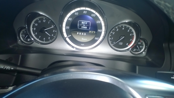 ขายดาวน์...BENE...E200 ปี2013สปอร์ท 2ประตู 7 AT หลังคาสลูป...รถ 1 ปี ใช้แค่20000 กม. รถสวยไม่เคยชน..เคลือบแก้วอย่างดี