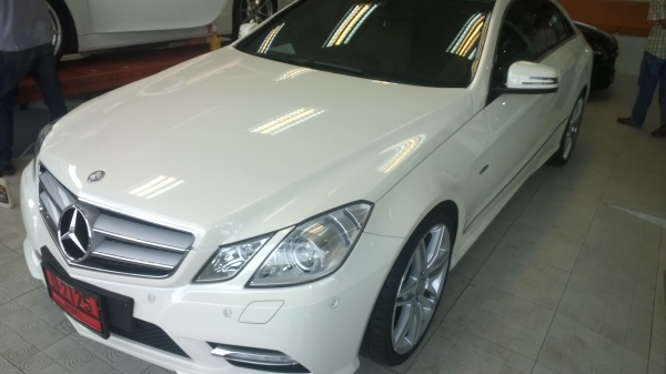 ขายดาวน์...BENE...E200 ปี2013สปอร์ท 2ประตู 7 AT หลังคาสลูป...รถ 1 ปี ใช้แค่20000 กม. รถสวยไม่เคยชน..เคลือบแก้วอย่างดี