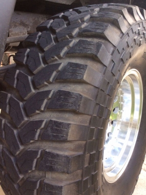 ขายยาง Off Road  Maxxis 35x12.50 R16  ขาย 13000บาท