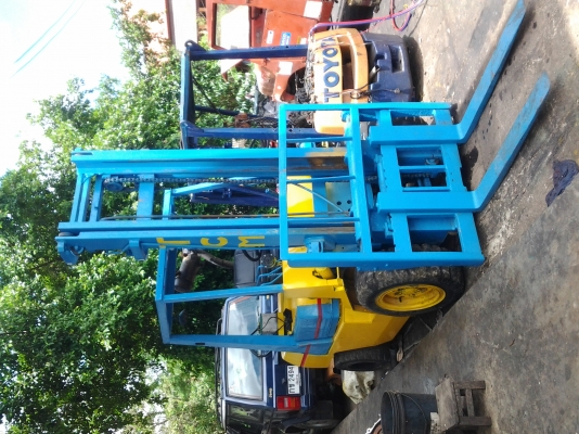 ขายรถforklift..tcm3ตันเครื่องดีเซล..ยกสูง4เมตรพร้อมใช้งาน