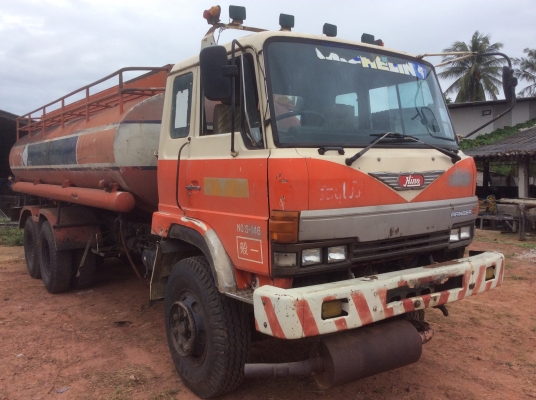 ขายHINO SUMO 227(2เพลา) เครื่อง220แรง เกียร์พิเศษมี Lo-high พร้อมระบบลากพ่วง ครัทซีเดิมๆสวยมาก ยางดี เครื่องดี รถแห้งๆเดิม ขาย870,000 บาท
