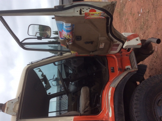 ขายHINO SUMO 227(2เพลา) เครื่อง220แรง เกียร์พิเศษมี Lo-high พร้อมระบบลากพ่วง ครัทซีเดิมๆสวยมาก ยางดี เครื่องดี รถแห้งๆเดิม ขาย870,000 บาท