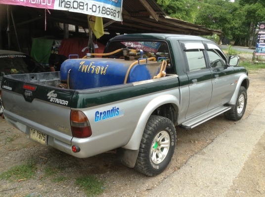 ขายมิชูมิชิ. โฟวิน4ปะตู่รถสวยป้ายแดงปี2000