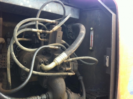 รถแบคโฮ HITACHI EX200-3 รถสวยใช้งานดี มีทะเบียนครบ