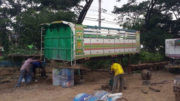 กระบะดั๊มอลูมิเนียม