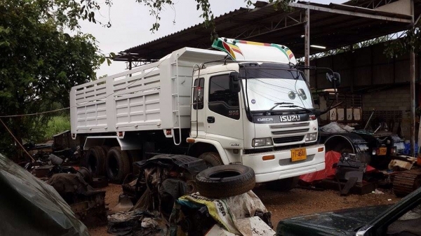 อีซูซุ เดกก้าeuro1