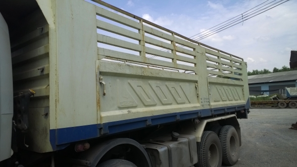 กระบะดั้ม ST ยาว6.80เมตร ปี2009 (2551)ครบชุด....จะยกลงจาก 12 ล้อHINO สนใจสอบถามได้...