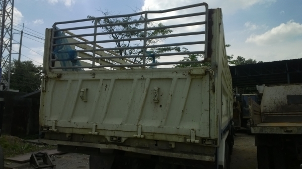 กระบะดั้ม ST ยาว6.80เมตร ปี2009 (2551)ครบชุด....จะยกลงจาก 12 ล้อHINO สนใจสอบถามได้...