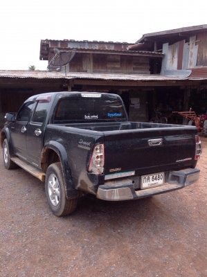 อีสุสุ 4 ประตู เเพลตตินั่มไฮเเลนเดอร์ เครื่อง 2500 สภาพเดิมทั้งคัน