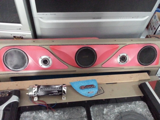 ขายเครื่องเสียง ไพโอเนีย +แอมป์2ตัว+ลำโพง+ชุดสายไฟ พร้อมชุดตู้สูตร ใส่รถโตโยต้า วีโก้ (ตามรูป)