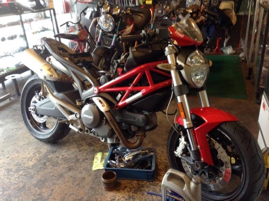 รับซ่อมแต่งบิ้วเก็บงานบิ๊กไบค์ทุกรุ่น รับซ่อมแต่งบิ้วเก็บงานบิ๊กไบค์ทุกรุ่น