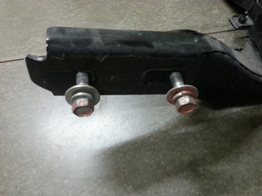 กันชนหลัง MITSUBISHI TRITON ถอดตั้งแต่ป้ายแดง