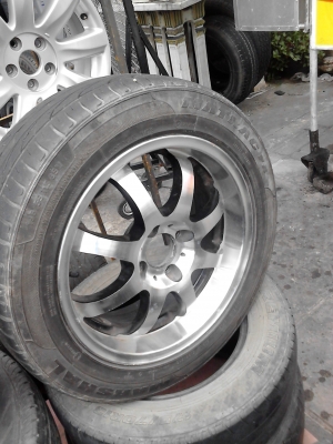 แม๊ก ขอบ 15  ขนาด 4 รู 100   ชุด 4 วง  TEL.081-427-3941