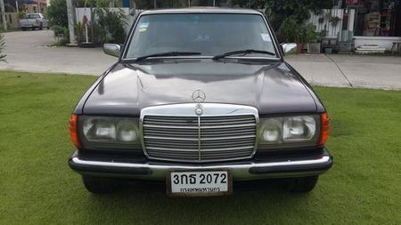 รถเก่า คลาสสิค สมบูรณ์พร้อมใช้