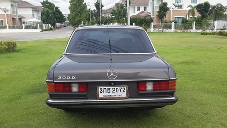 รถเก่า คลาสสิค สมบูรณ์พร้อมใช้