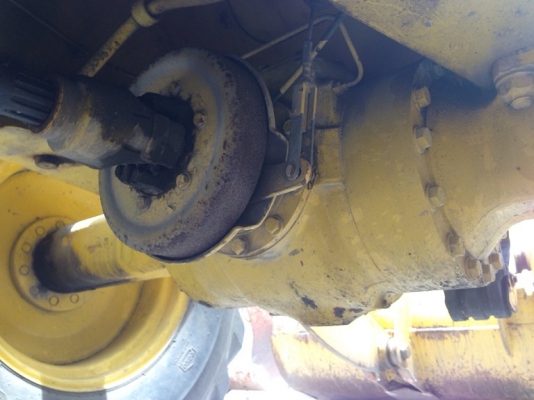 รถตักเอวอ่อน KOMATSU 510 ยอดนิยม เก่าญี่ปุ่นแท้ๆ มาแล้วครับ ขายถูกๆๆๆๆ 090-986-2521