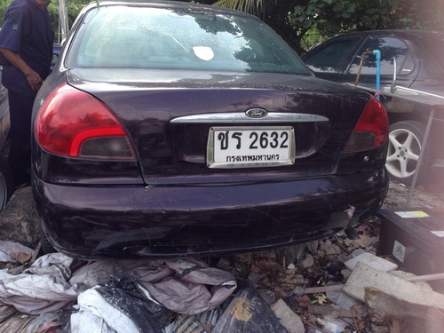 ขายซากรถ Ford mondeo ปี 1998 เครื่อง 2000 cc