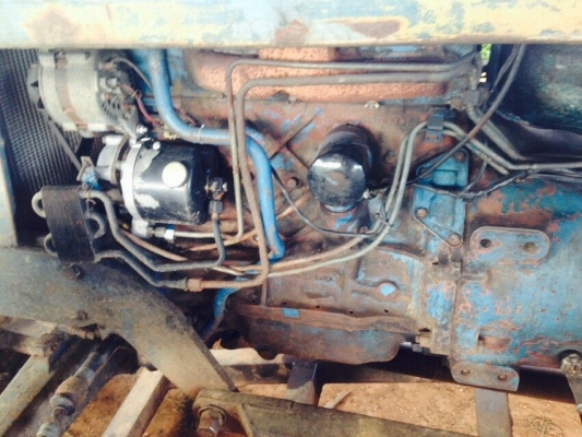 ขายรถไถฟอร์ด 6610 เพลาหน้าคาราโล่ 2 เพลา เอกสารเล่มทะเบียน สนใจโทร 081-9701072