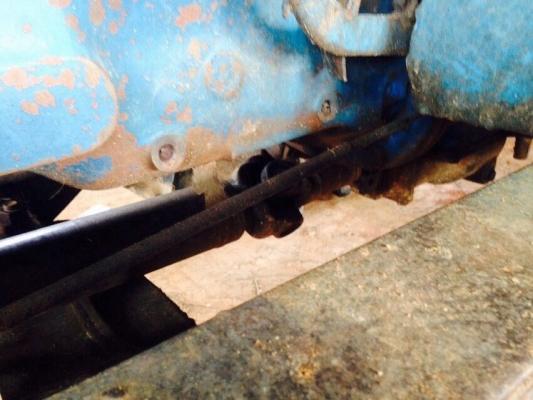 ขายรถไถฟอร์ด 6610 เพลาหน้าคาราโล่ 2 เพลา เอกสารเล่มทะเบียน สนใจโทร 081-9701072