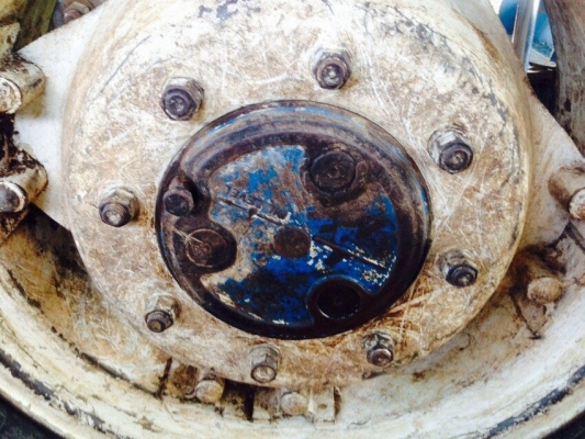 ขายรถไถฟอร์ด 6610 เพลาหน้าคาราโล่ 2 เพลา เอกสารเล่มทะเบียน สนใจโทร 081-9701072