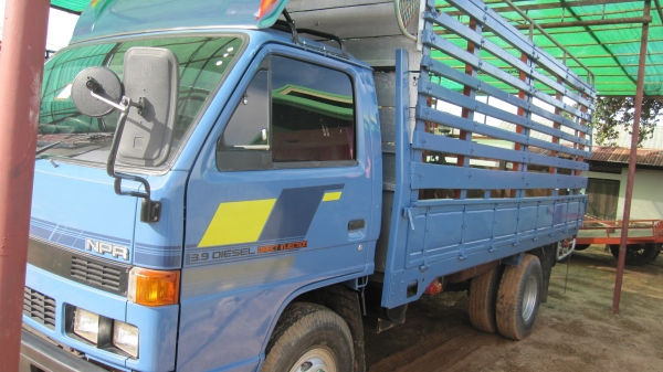 หกล้ออีซูซุ NPR  เครื่อง 110 แรงม้า 4BE-1 ทะเบียนครบพร้อมโอน